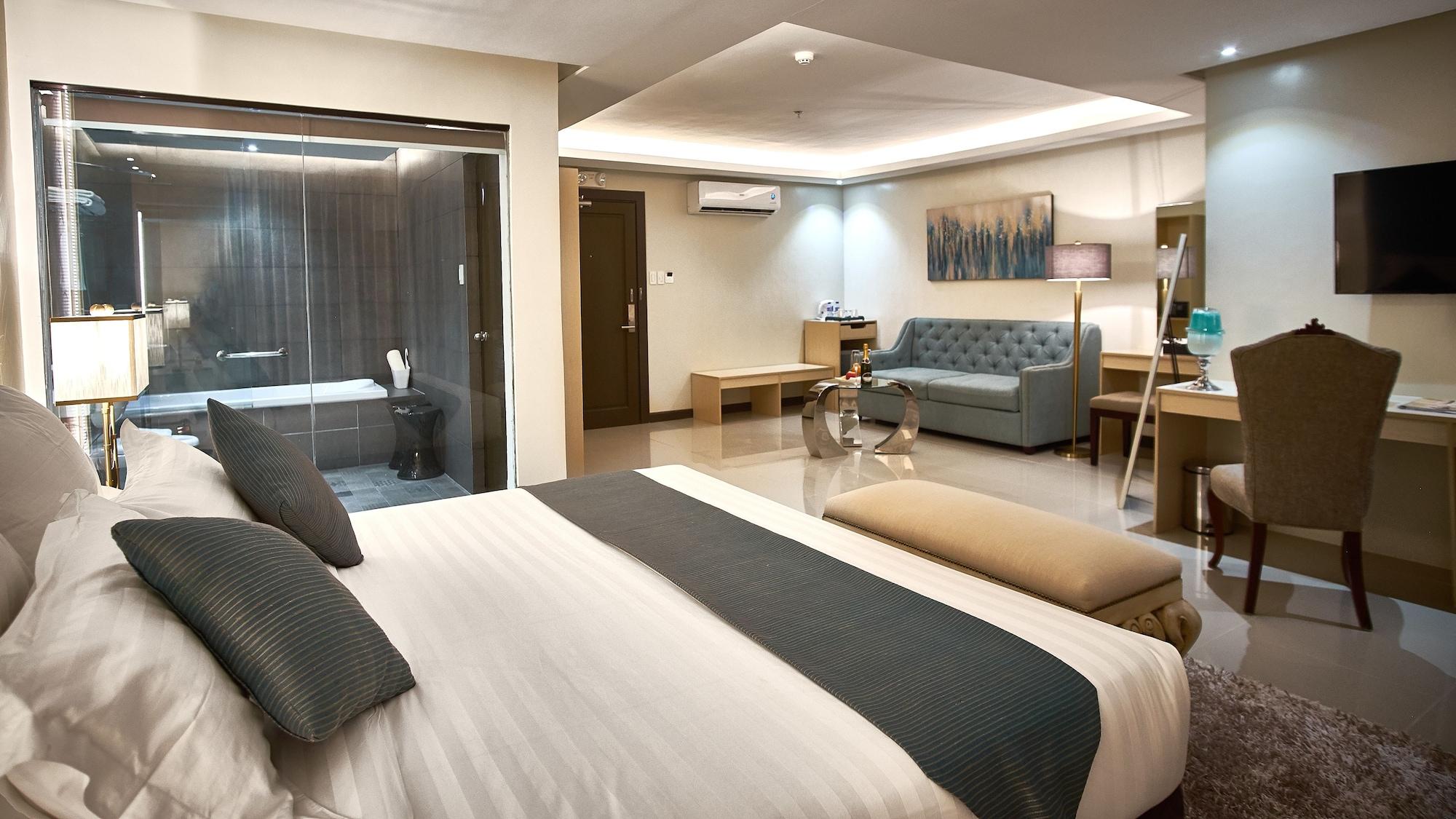 J7 Hotel Iloilo City Eksteriør billede