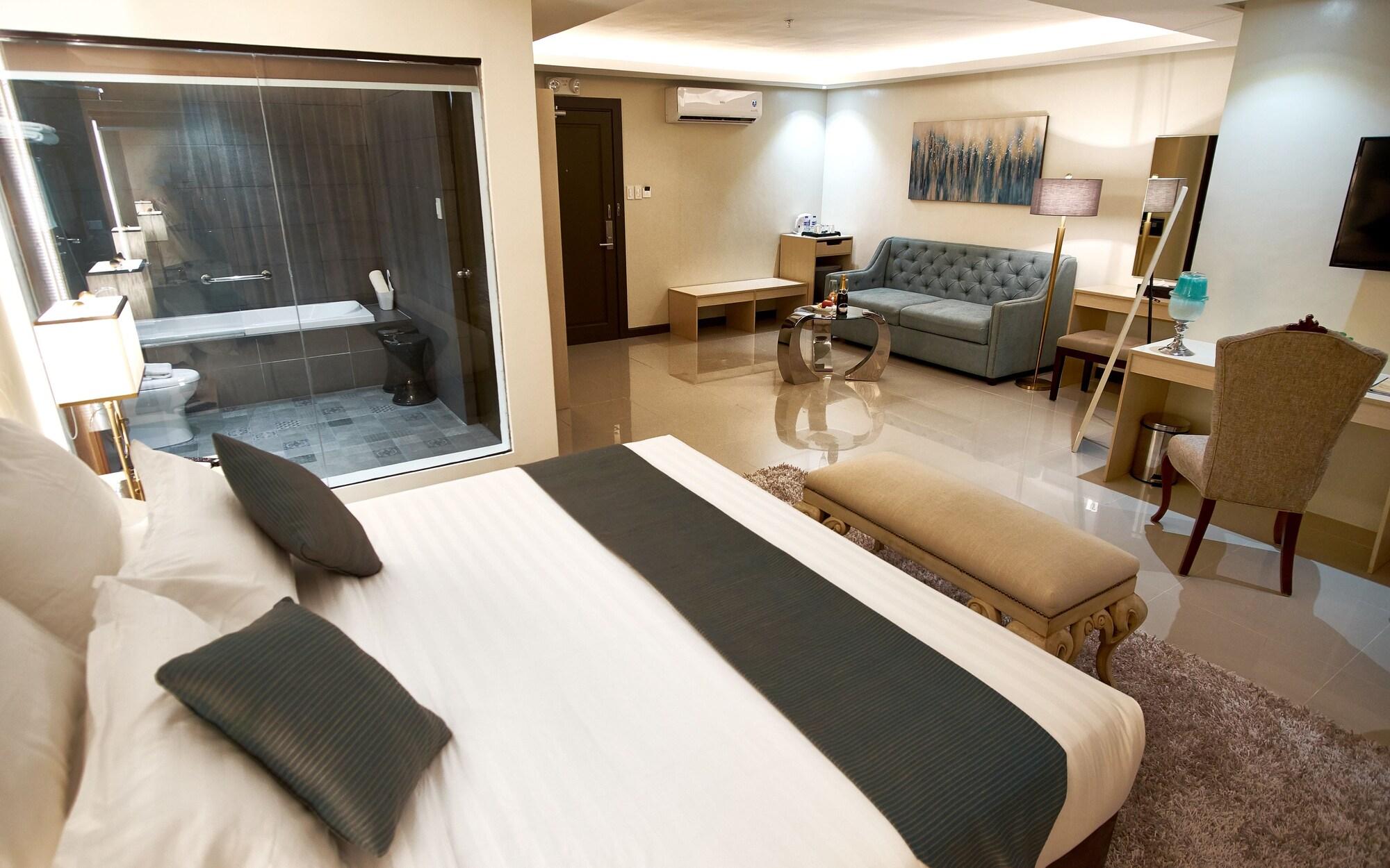 J7 Hotel Iloilo City Eksteriør billede